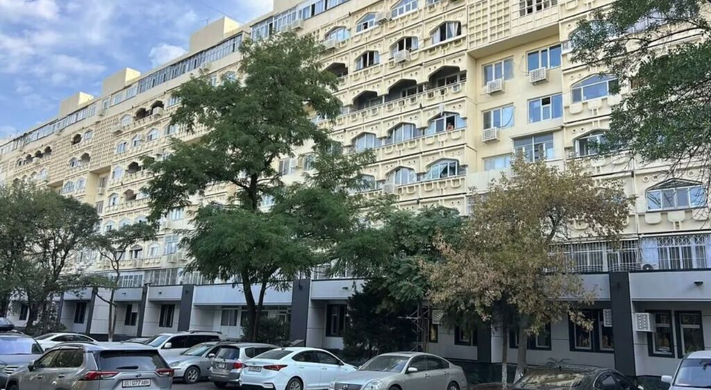 3 комнаты, 68 м², Манаса/Боконбаева Индивидуалка, 4 этаж, Евроремонт: фото 2