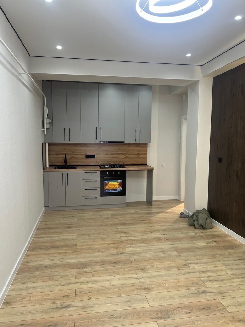 Сдам 3-комн. квартиру, 77 м², Пишпек Элитка: фото 4