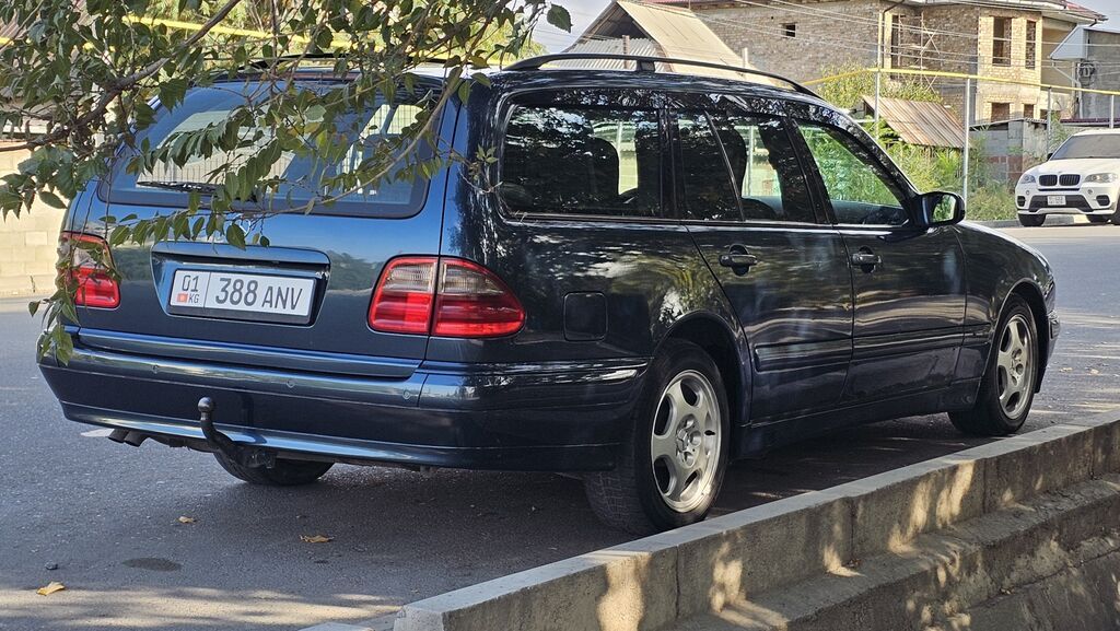 Mercedes-Benz E-Class: 2002 г., 2.2 л, Автомат, Дизель, Универсал: фото 4