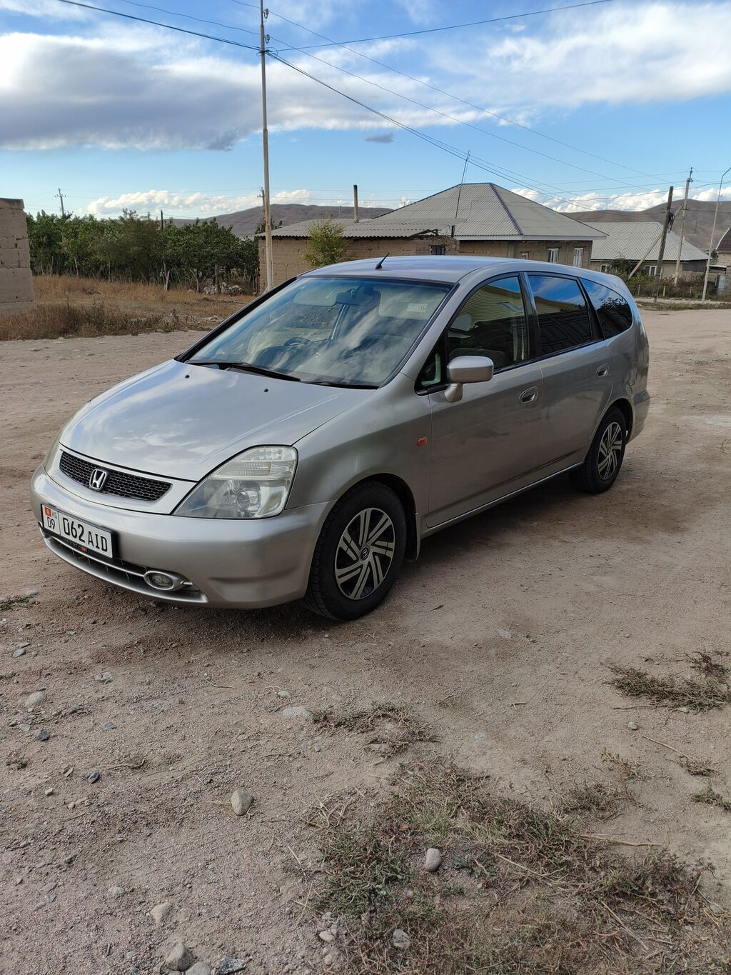 Honda Stream: 2002 г., 2 л, Автомат, Газ, Минивэн: фото 2