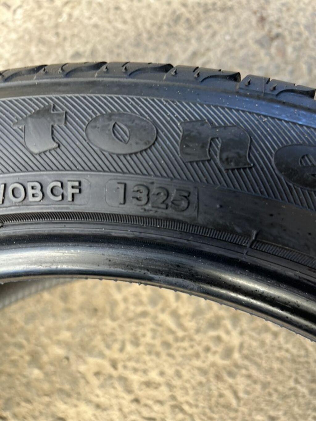 Пара автомобильных шин Bridgestone 235/45 R18 94V - Размер: 235/45: фото 6