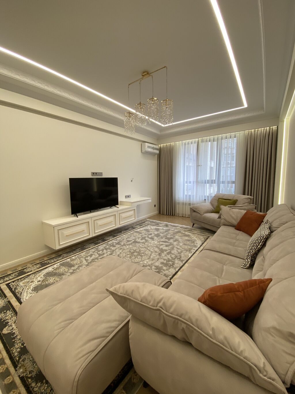 Сдается шикарная, новая 2 к кв. 90 м2, в золотом квадрате- Т: фото 2