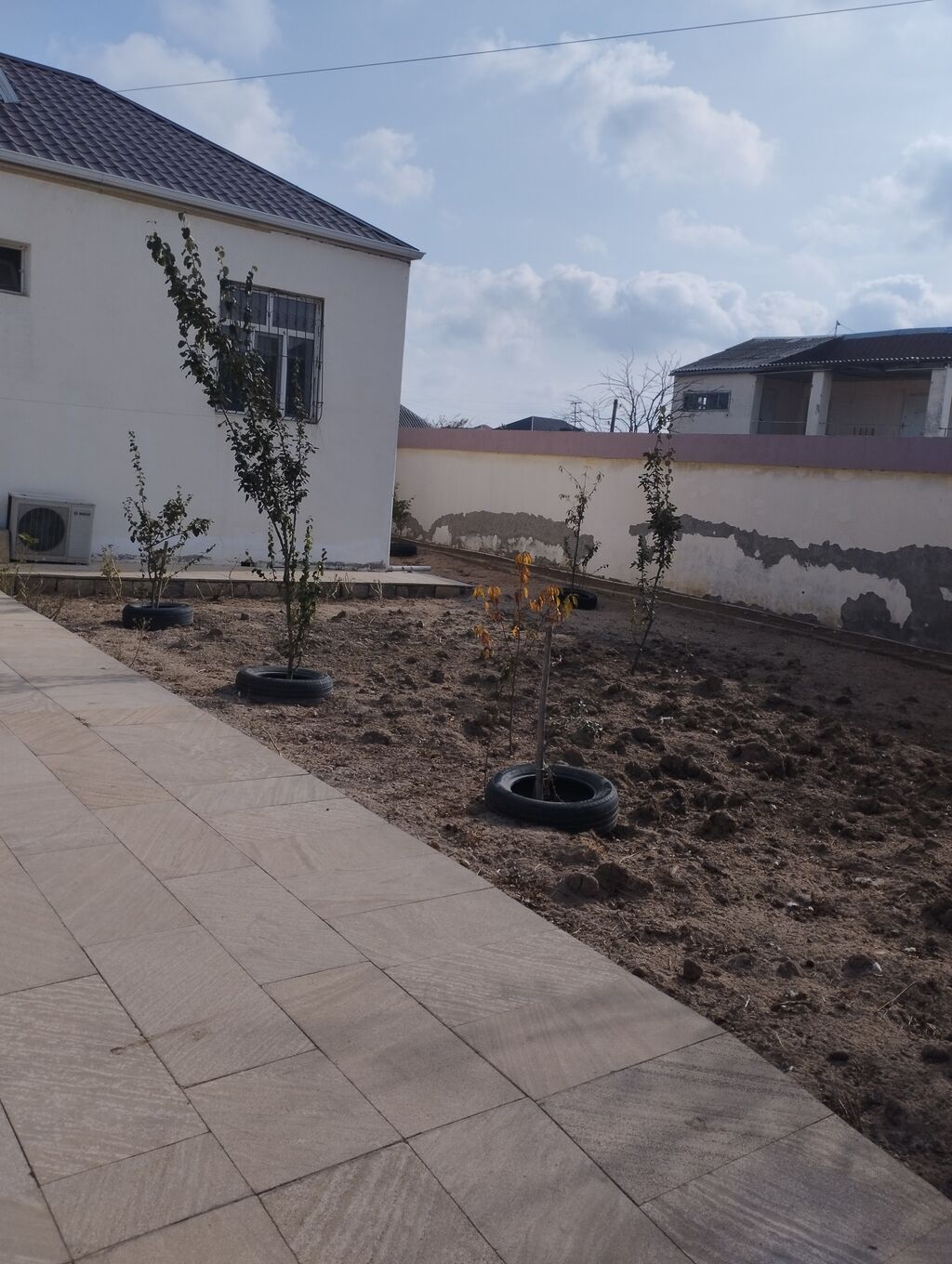 3 otaqlı, 85 kv. m, Yeni təmirli
