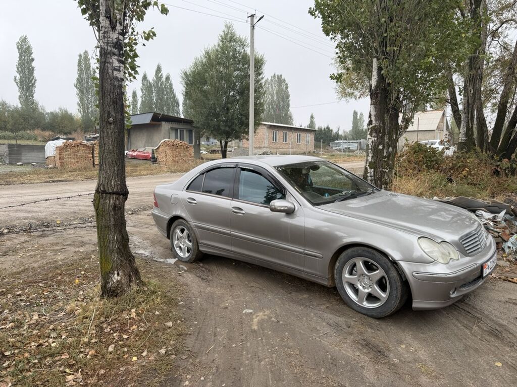 Mercedes-Benz C-Class: 2004 г., Бензин, Седан: фото 5