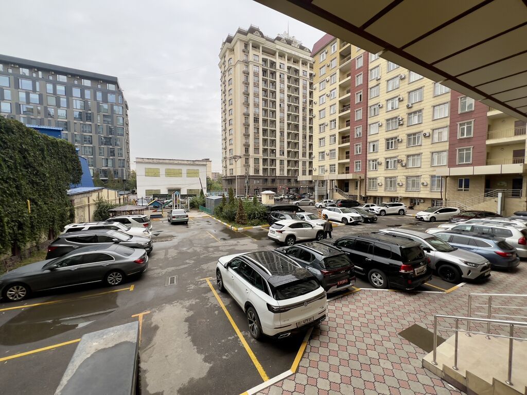 3 комнаты, 131 м², Бишкек Парк ТРЦ Элитка, 6 этаж, Евроремонт: фото 3