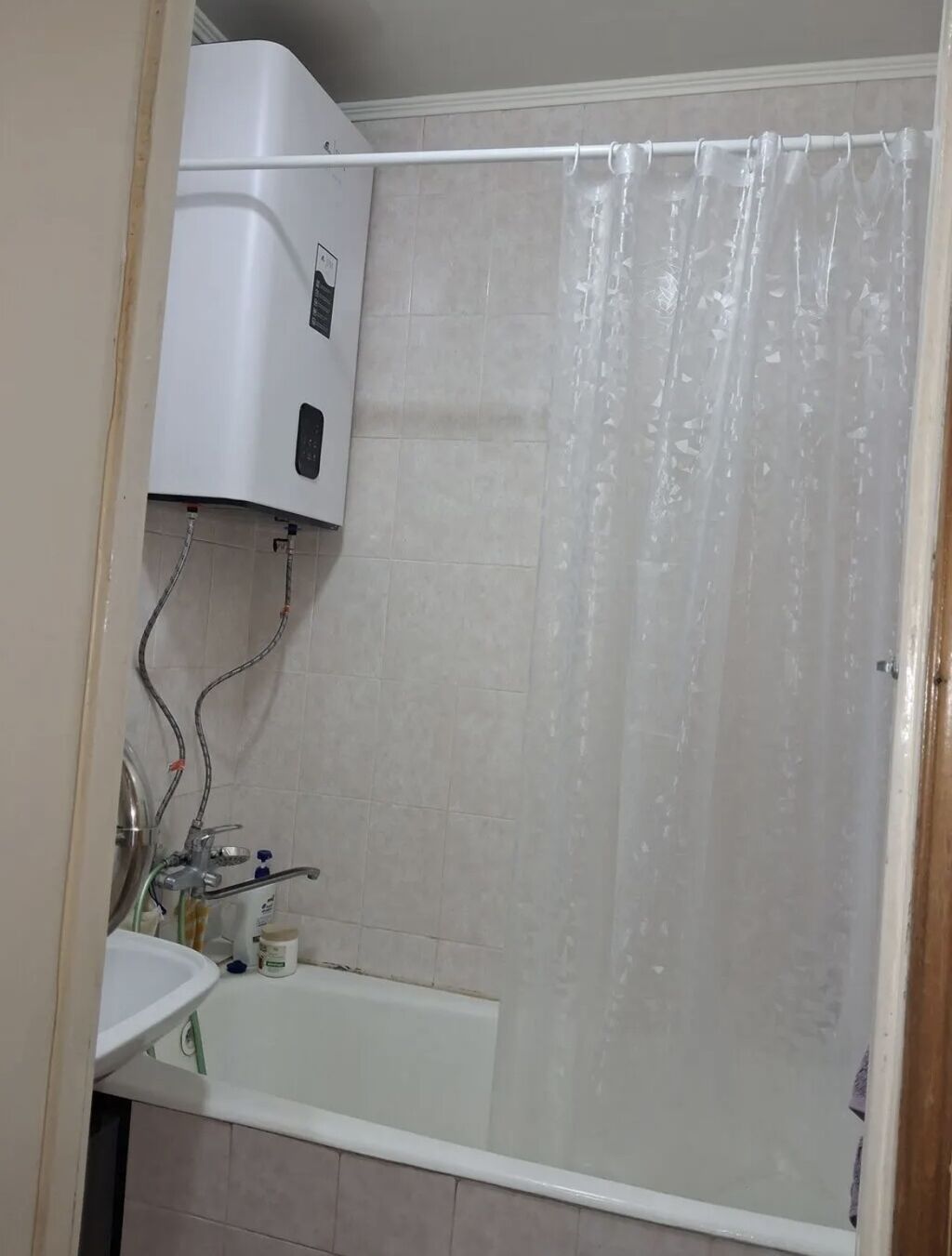 3 комнаты, 63 м², 8 мкр 106 серия, 3 этаж, Косметический ремонт: фото 8