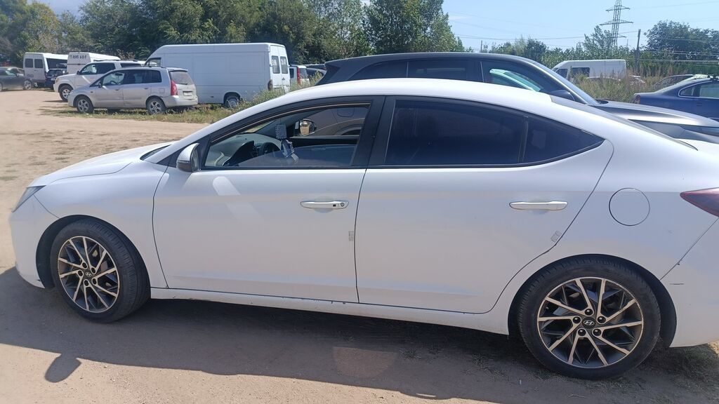 Hyundai Elantra: 2019 г., 1.6 л, Автомат, Бензин, Седан: фото 7