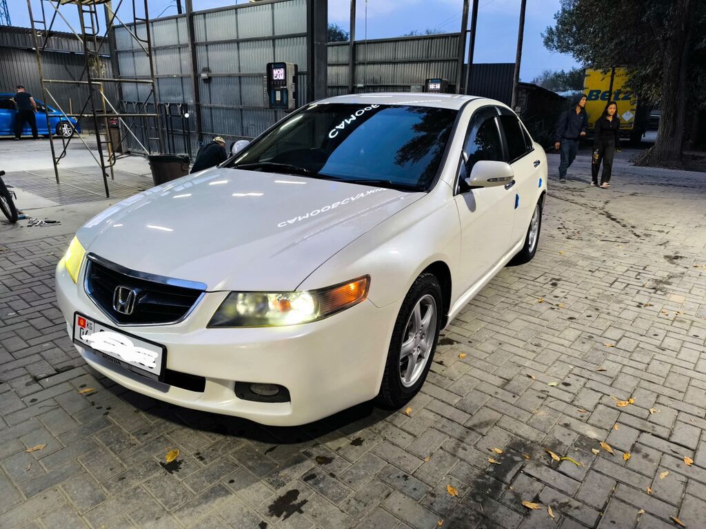 Honda Accord: 2003 г., 2 л, Автомат, Бензин, Седан: фото 3