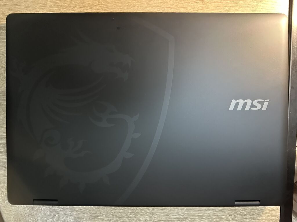 Игровой ноутбук MSI Crosshair 18 HX AI: фото 3