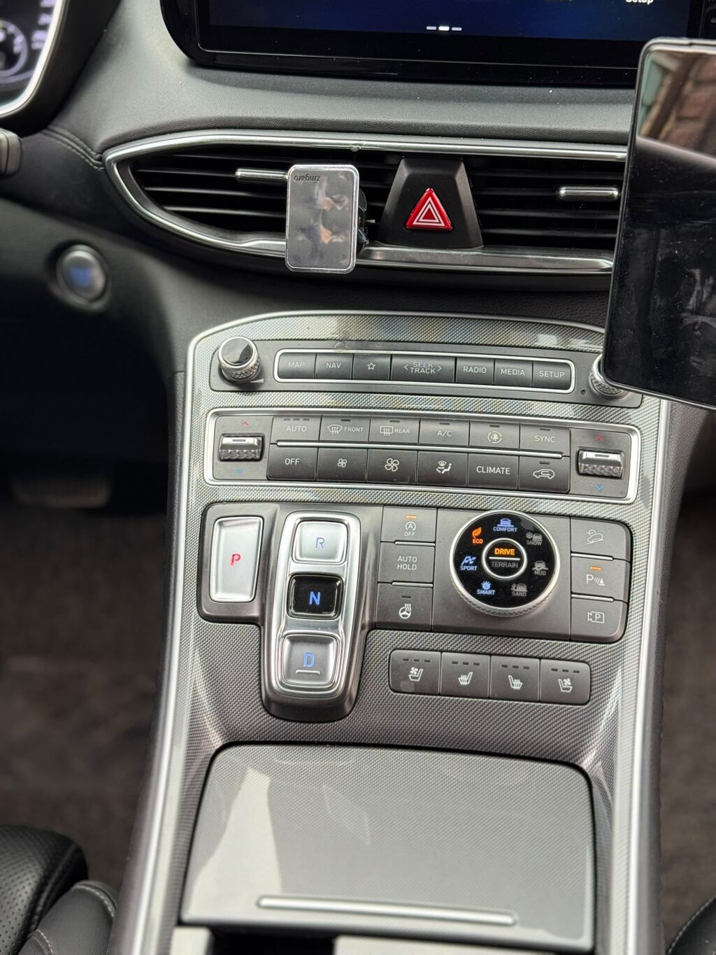 Hyundai Santa Fe: 2020 г., 2.2 л, Автомат, Дизель, Кроссовер: фото 3