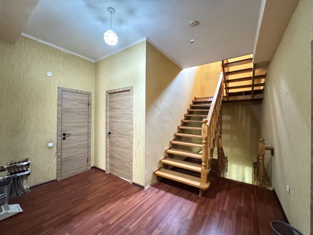 340 м², 6 комнат и более, ул. Горького / Панфилова: фото 6