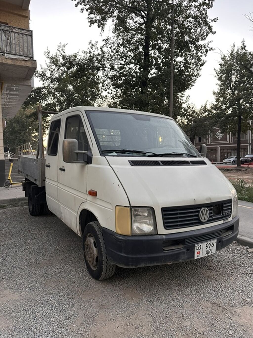 Volkswagen LT TDI — бортовой грузовик с двойной кабиной. Самосвал: фото 4