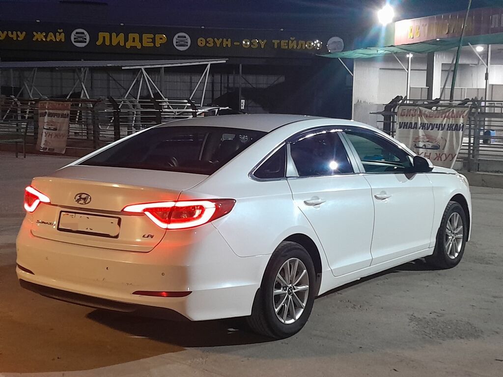 Hyundai Sonata: 2016 г., 2 л, Автомат, Газ, Седан: фото 3
