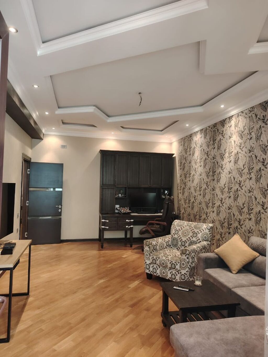 Yasamal, 2 otaqlı, Yeni tikili, m. Elmlər Akademiyası, 105 kv. m