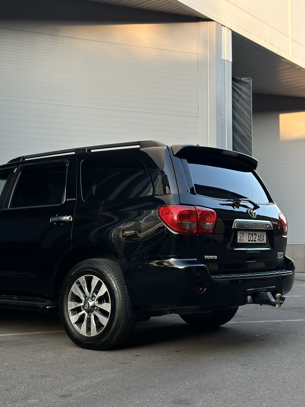 Toyota Sequoia: 2009 г., 5.7 л, Автомат, Бензин, Внедорожник: фото 5