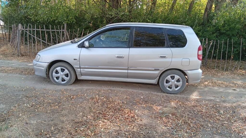 Mitsubishi Space Star: 2001 г., 1.3 л, Механика, Бензин, Седан: фото 8