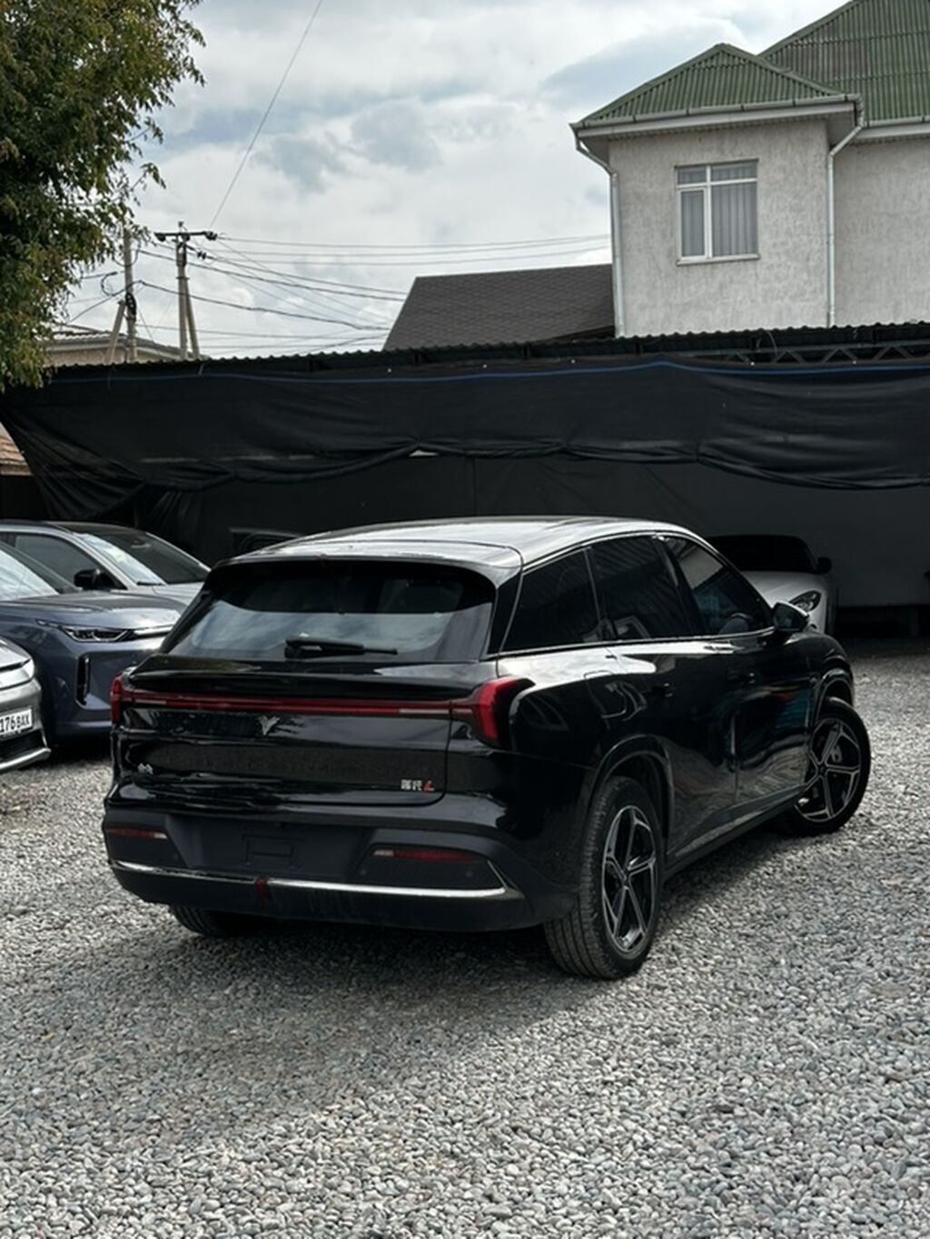 NETA L последовательный гибрид запасом хода 1310 EV (кроссовер, черный: фото 5