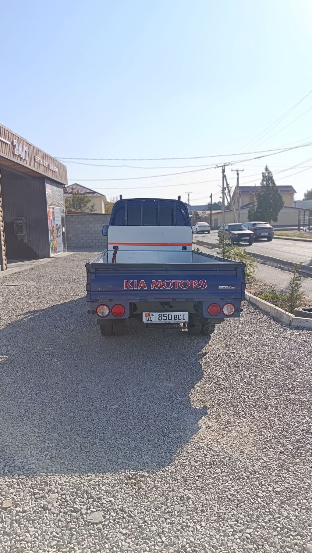 Kia Bongo (K2500/K2700) бортовой малотоннажный грузовик, синий: фото 4