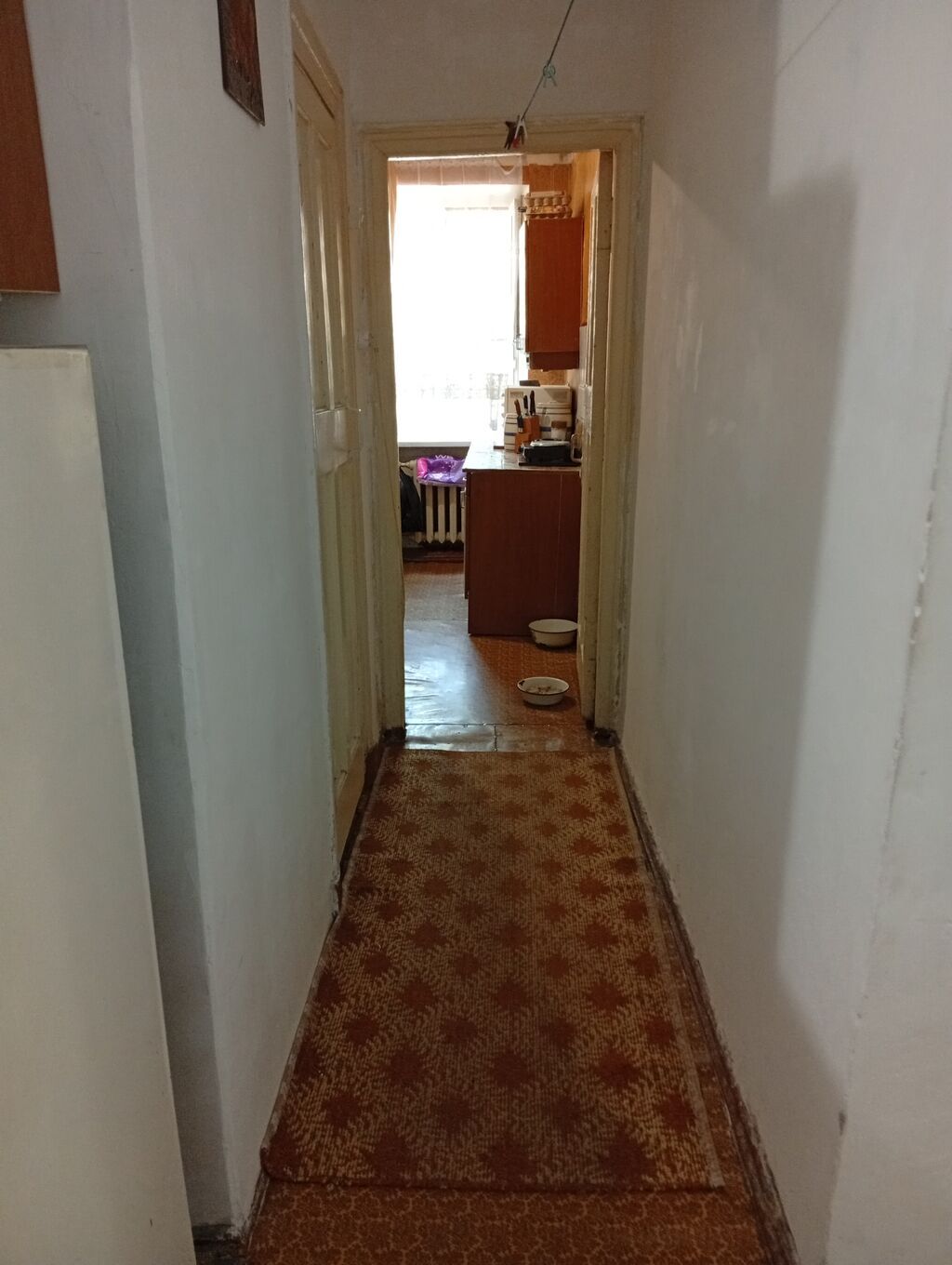3 комнаты, 66 м², Сталинка, 1 этаж, Косметический ремонт: фото 5