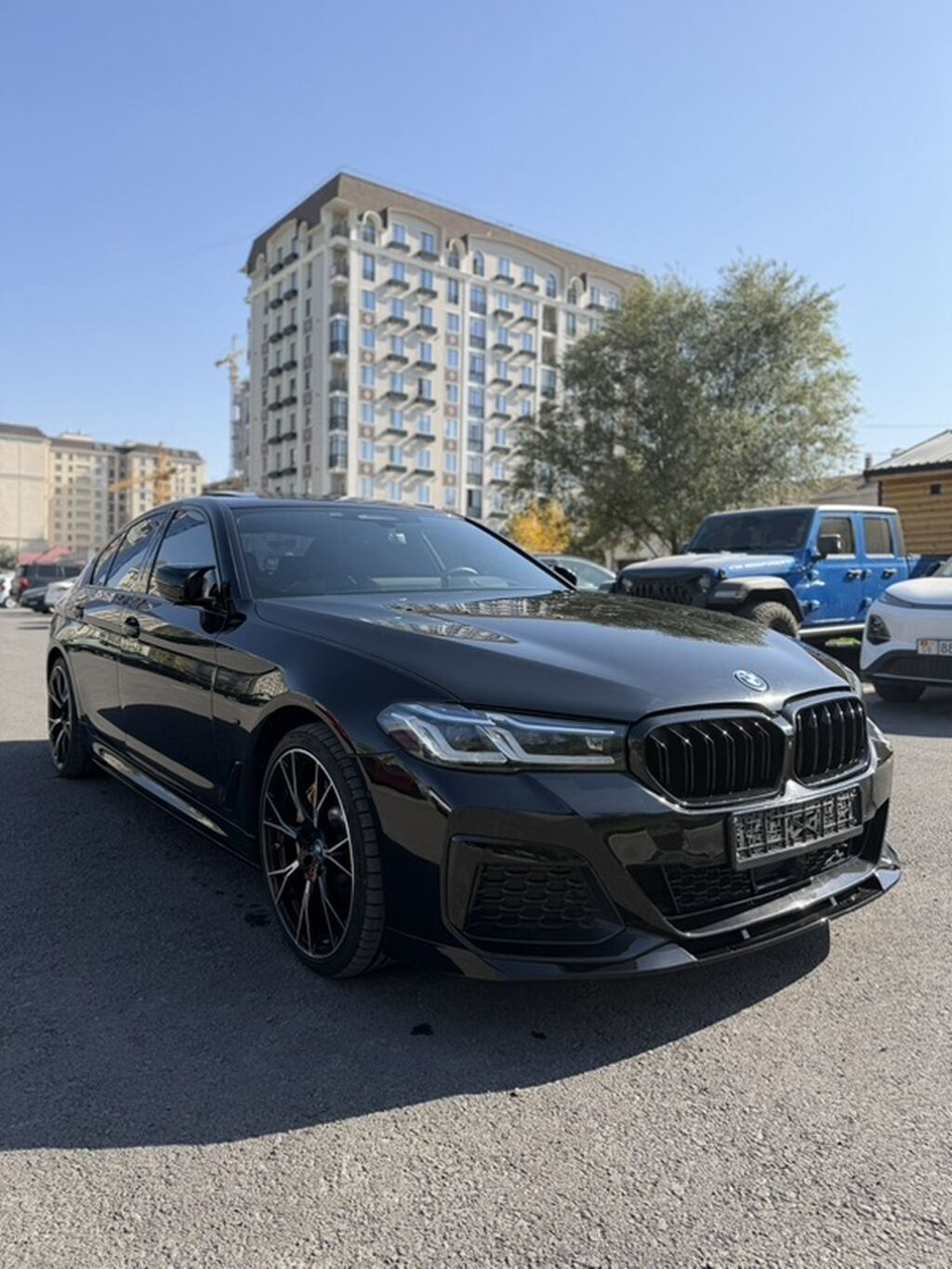 BMW 5 series: 2022 г., 2 л, Электромобиль, Седан: фото 4