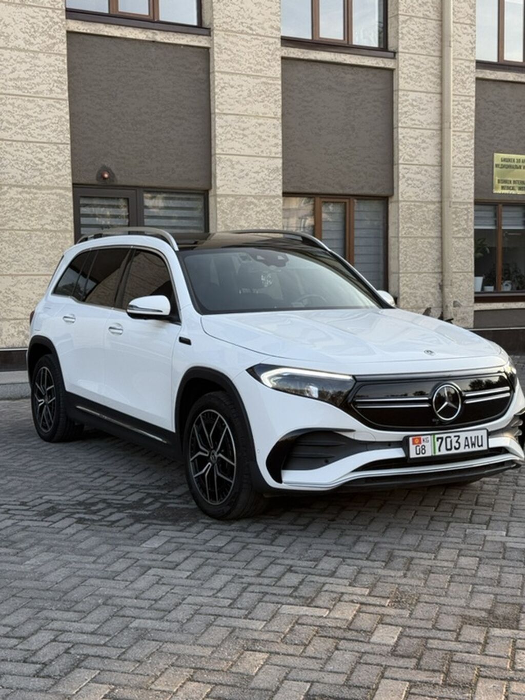 Mercedes-Benz EQA: 2022 г., Автомат, Электромобиль, Кроссовер: фото 7