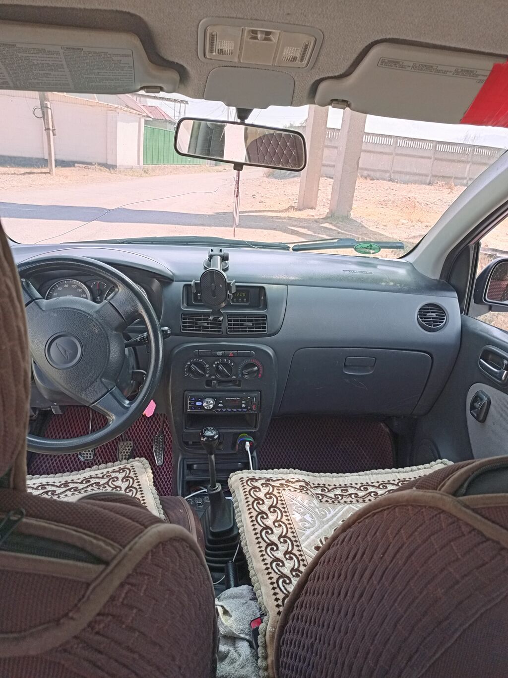 Daihatsu Mira: 2004 г., 0.1 л, Механика, Бензин, Хэтчбэк: фото 5