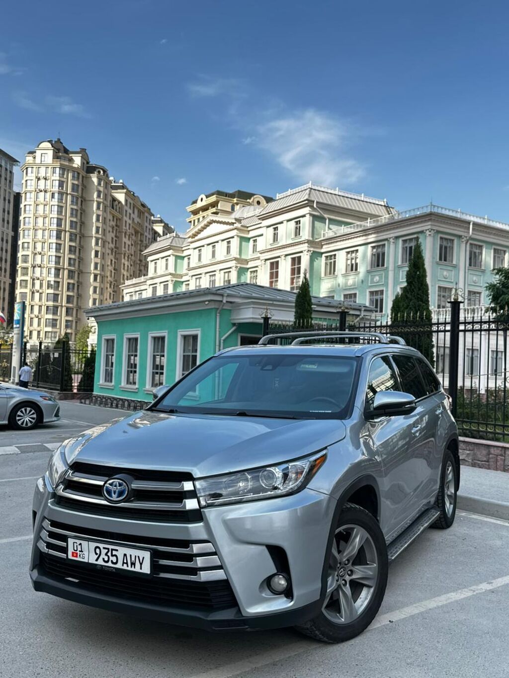 Toyota Highlander: 2017 г., 3.5 л, Автомат, Гибрид, Кроссовер: фото 1