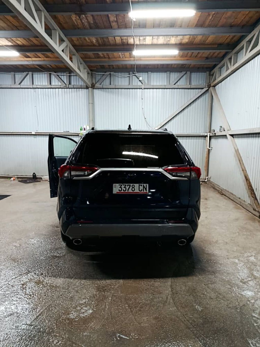 Toyota RAV4: 2021 г.: фото 4