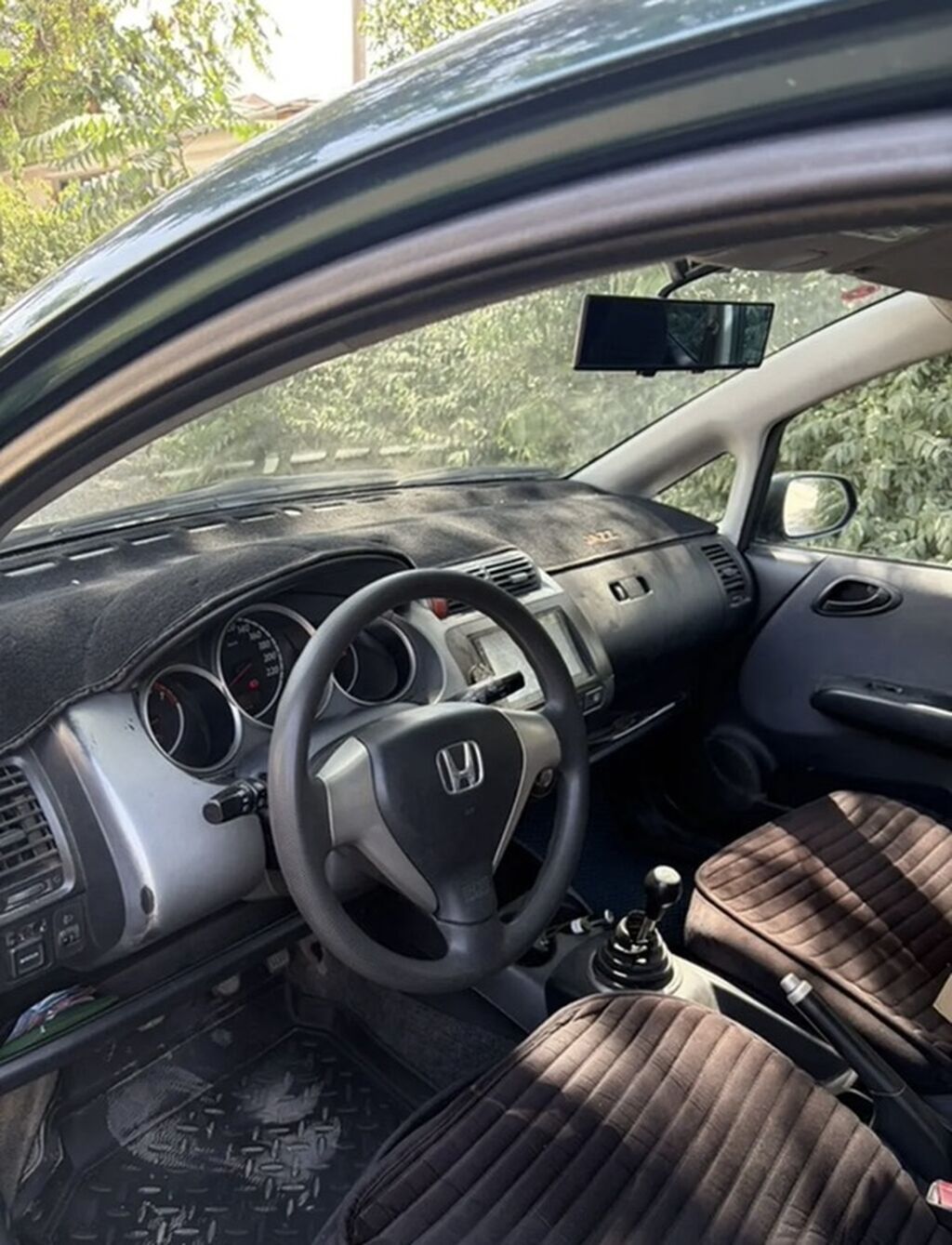 Honda Jazz: 2002 г., 1.4 л, Механика, Бензин, Хэтчбэк: фото 5