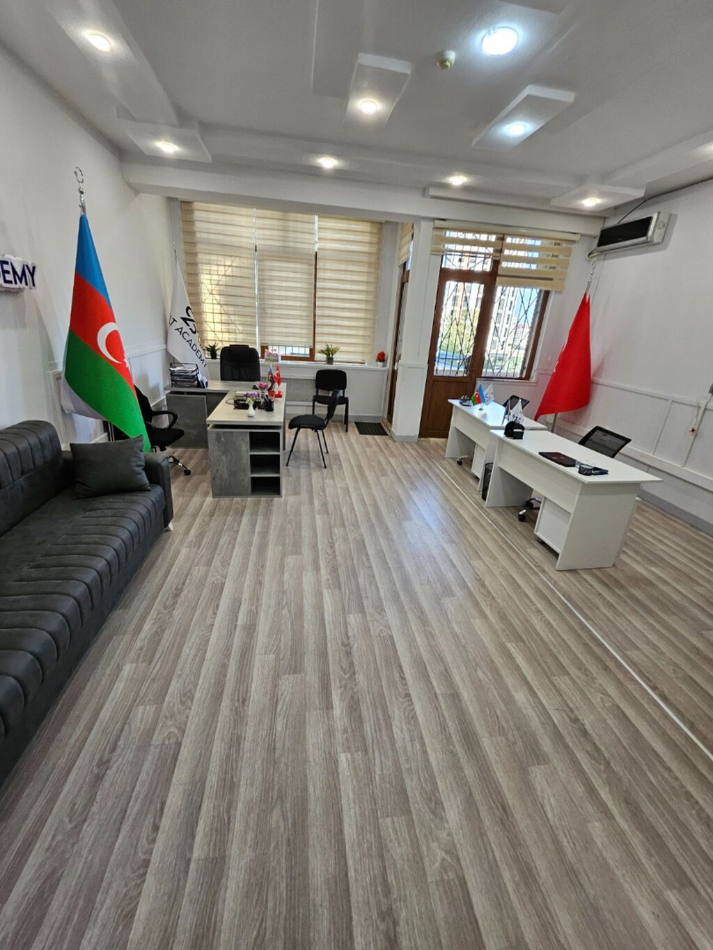 Nizamide Caspian plazanin yaxin yerde Team Plazada 2 Otaqlı 100