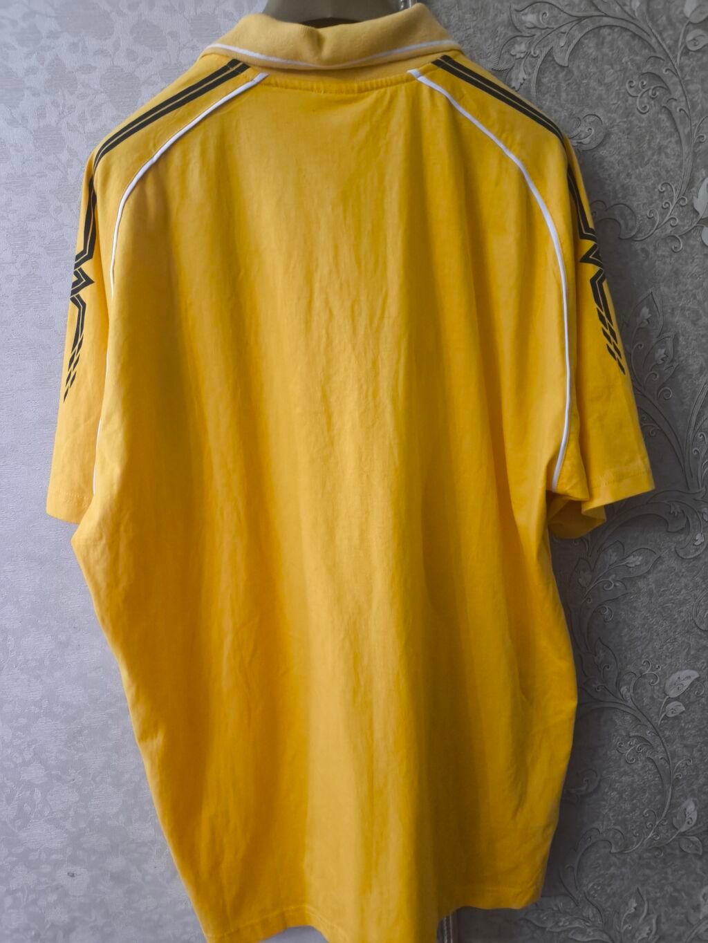 Мужская футболка, 4XL, Mizuno, Новый, цвет - Желтый: фото 2