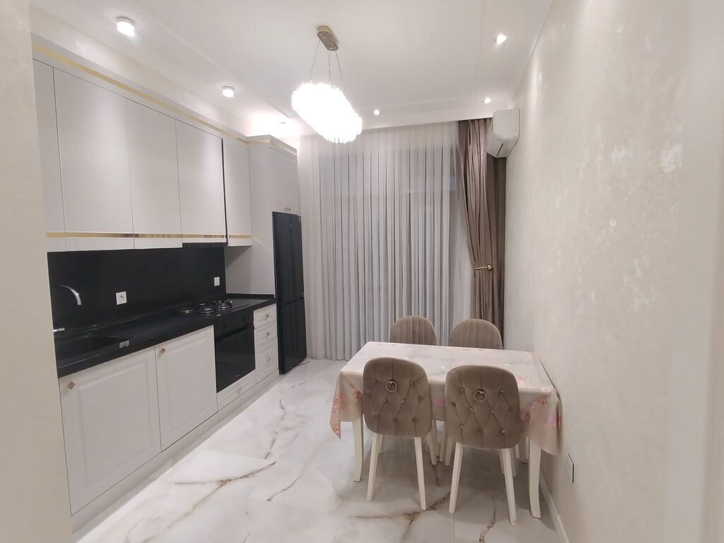 2 otaqlı, Yeni tikili, 95 kv. m
