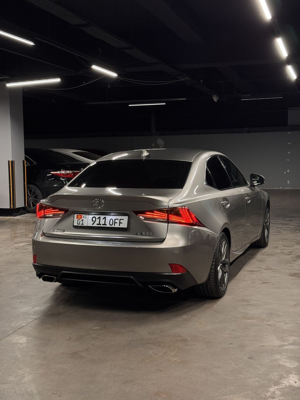 Lexus IS: 2018 г., 2 л, Автомат, Бензин — фото 2