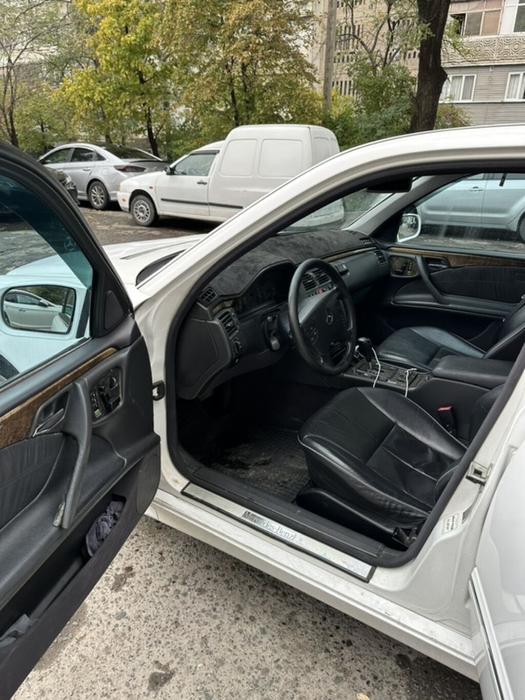 Mercedes-Benz E-Class: 2002 г., 3.2 л, Автомат, Бензин, Седан: фото 8