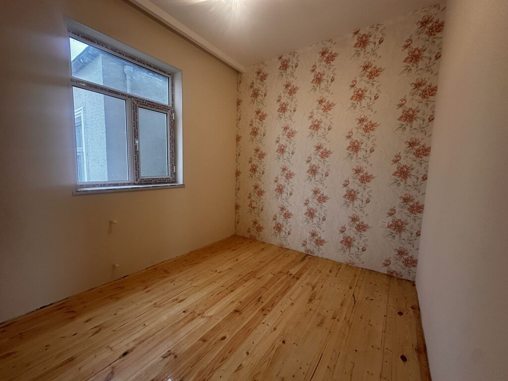3 otaqlı, 85 kv. m, Kredit var, Yeni təmirli