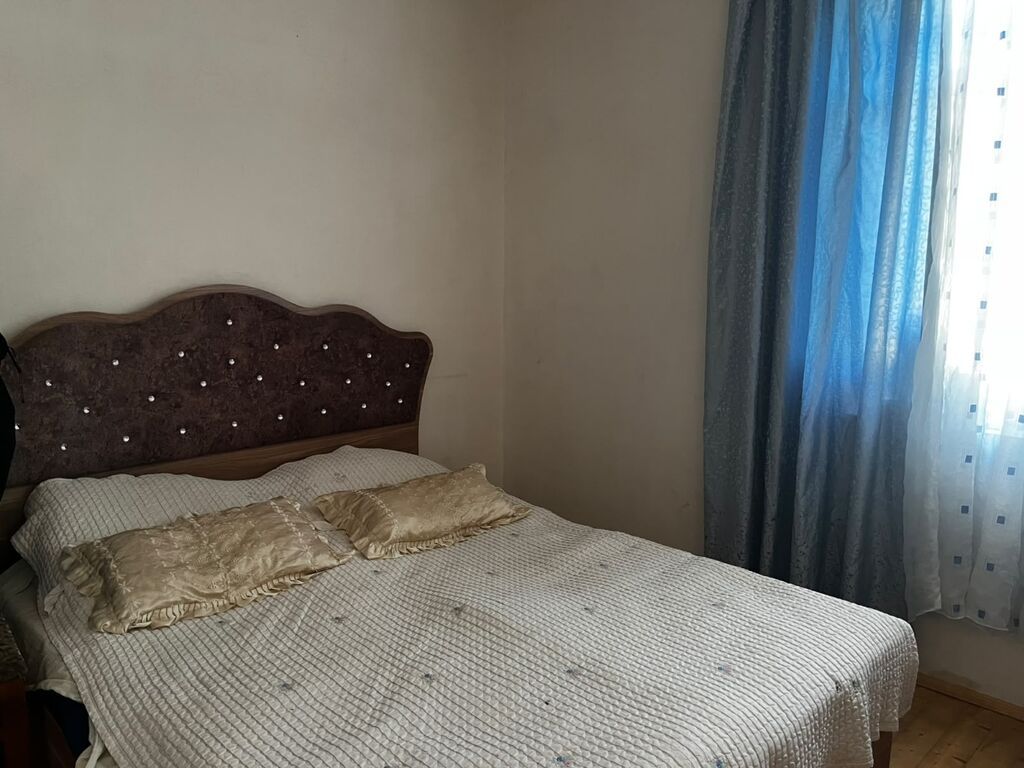 6 otaqlı, 100 kv. m, Kredit yoxdur, Orta təmir