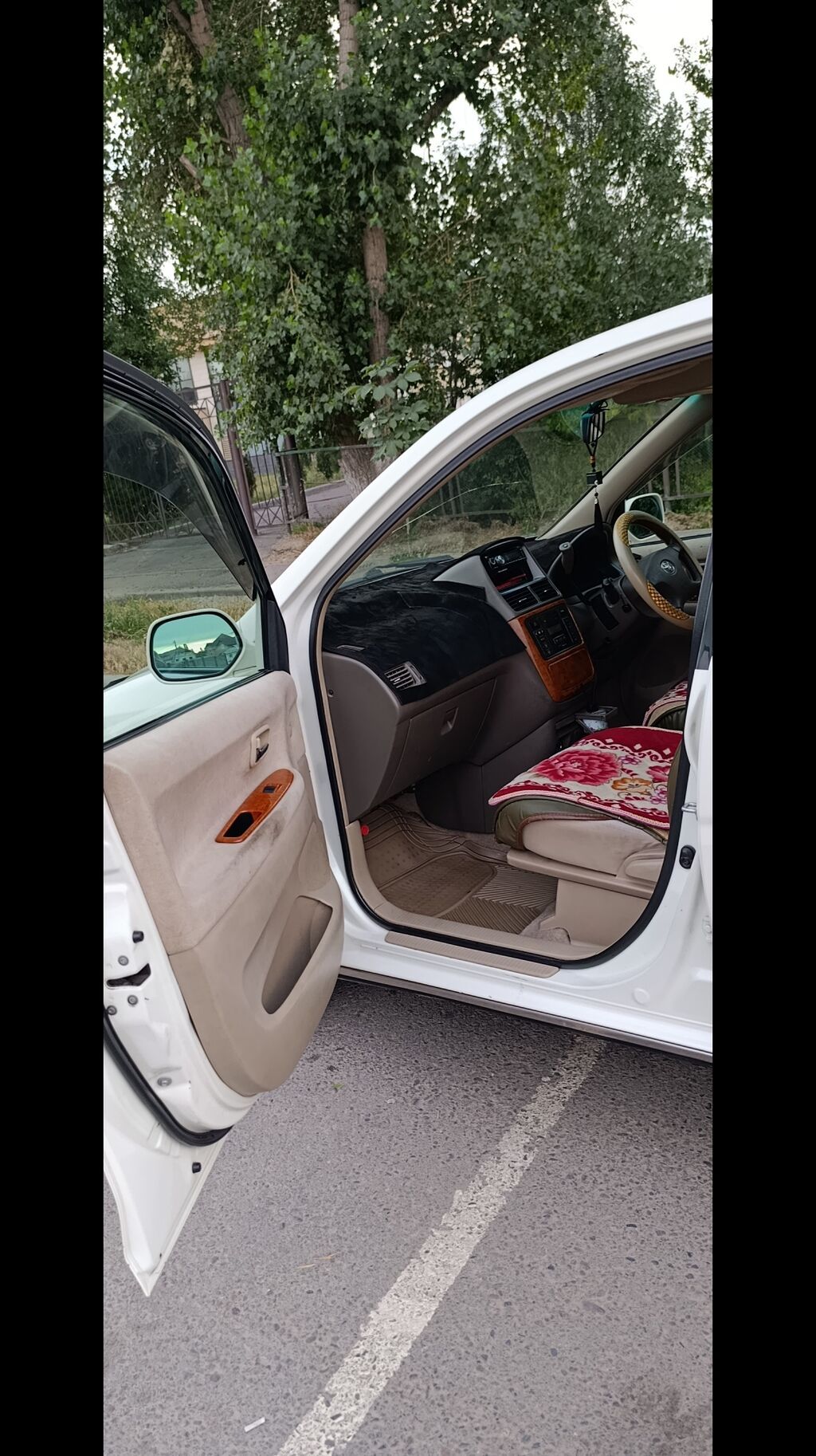 Toyota Gaia: 2004 г., 2 л, Автомат, Бензин, Минивэн: фото 8