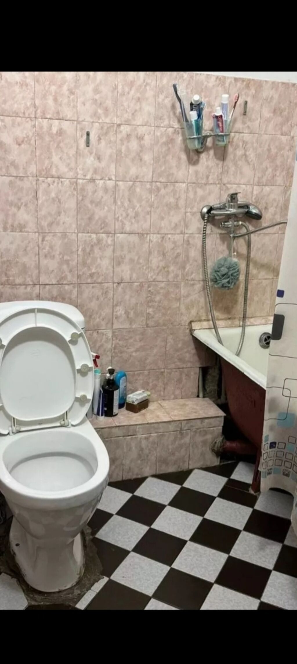 Сдаю квартиру Токтогула Турусбекова 1кв изолированными комнатами и: фото 4
