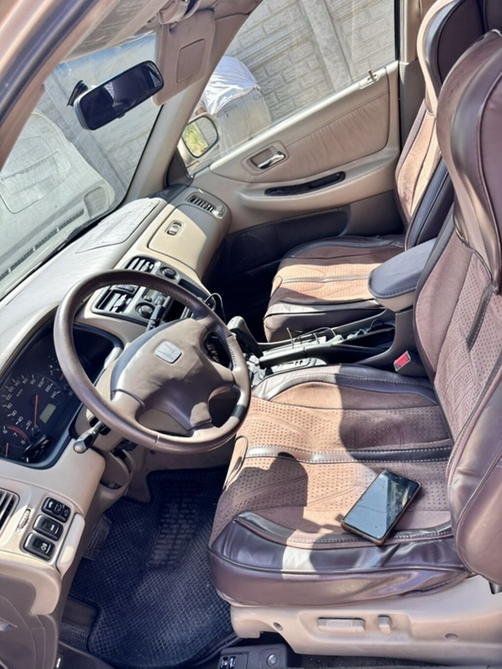 Honda Accord: 2001 г., 2 л, Автомат, Бензин, Седан: фото 5