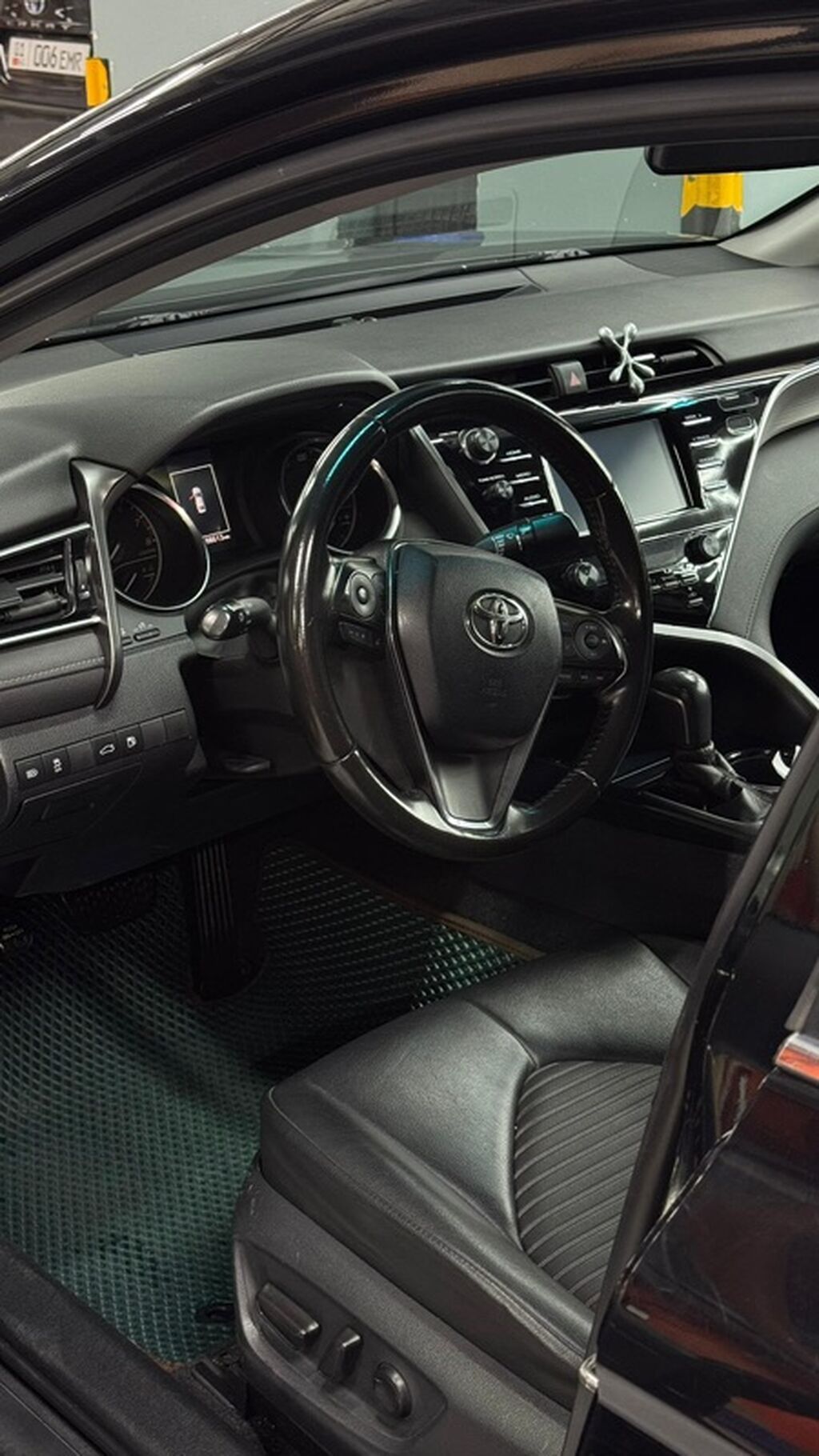Toyota Camry: 2018 г., 2.5 л, Автомат, Бензин, Седан: фото 6