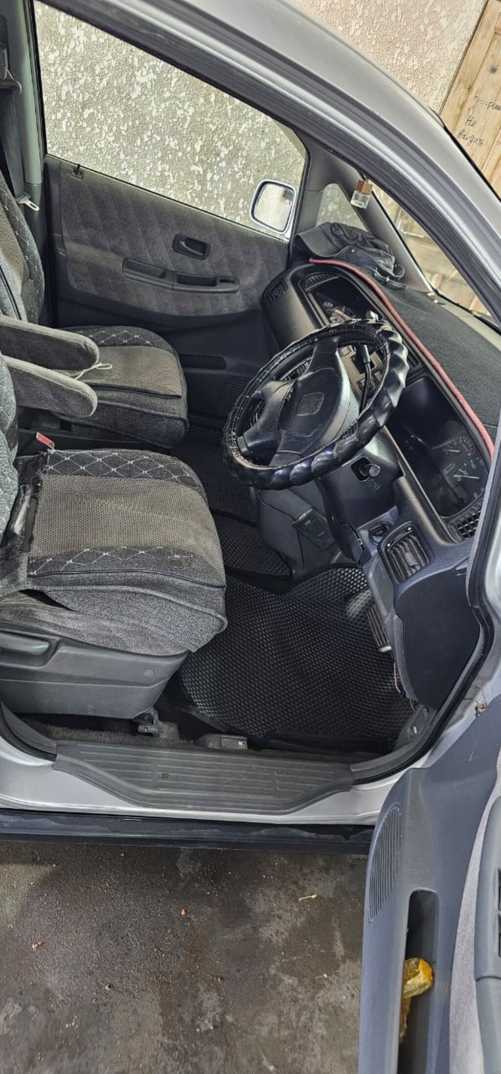 Honda Odyssey: 1998 г., 2.3 л, Автомат, Бензин, Минивэн: фото 7