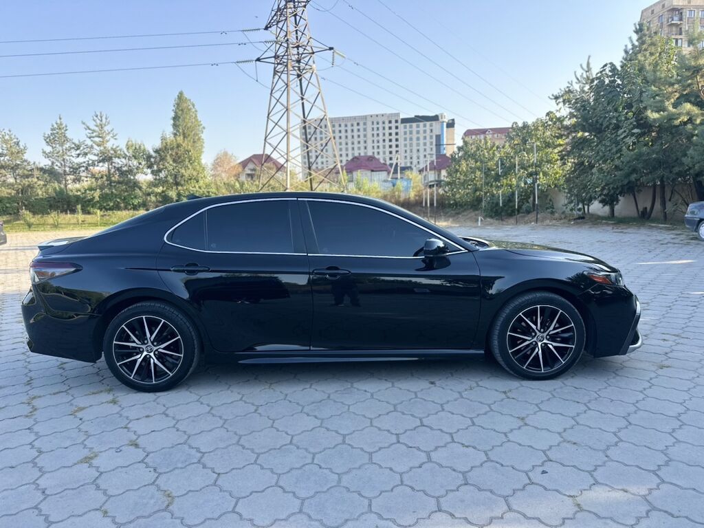 Toyota Camry: 2021 г., 2.5 л, Автомат, Бензин, Седан: фото 6