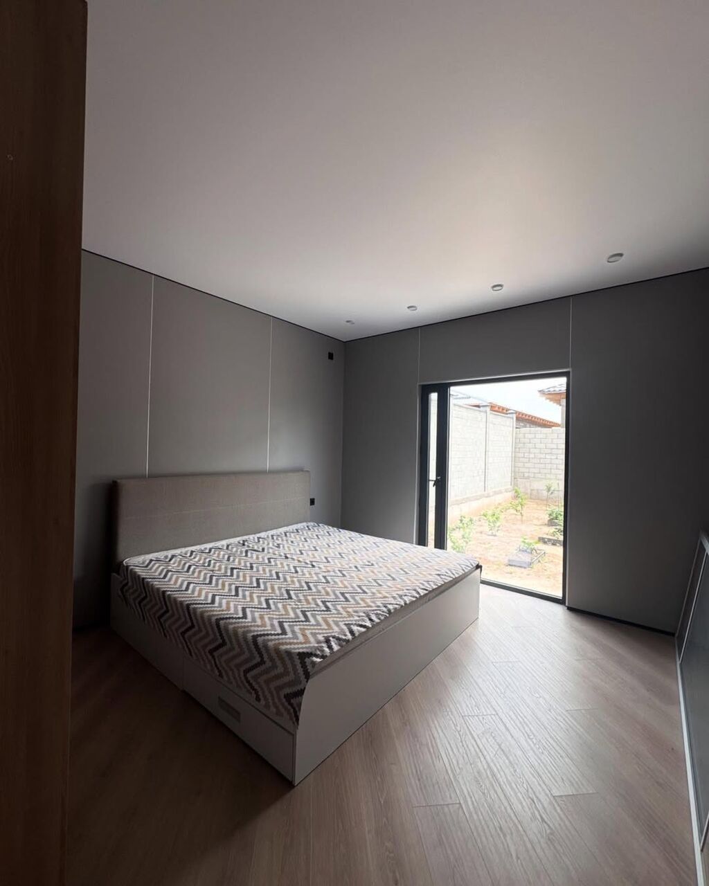 Продаётся Дом ЖМ «Осмон Ата» 3 спальни +кухня студия район Тунгуч: фото 5