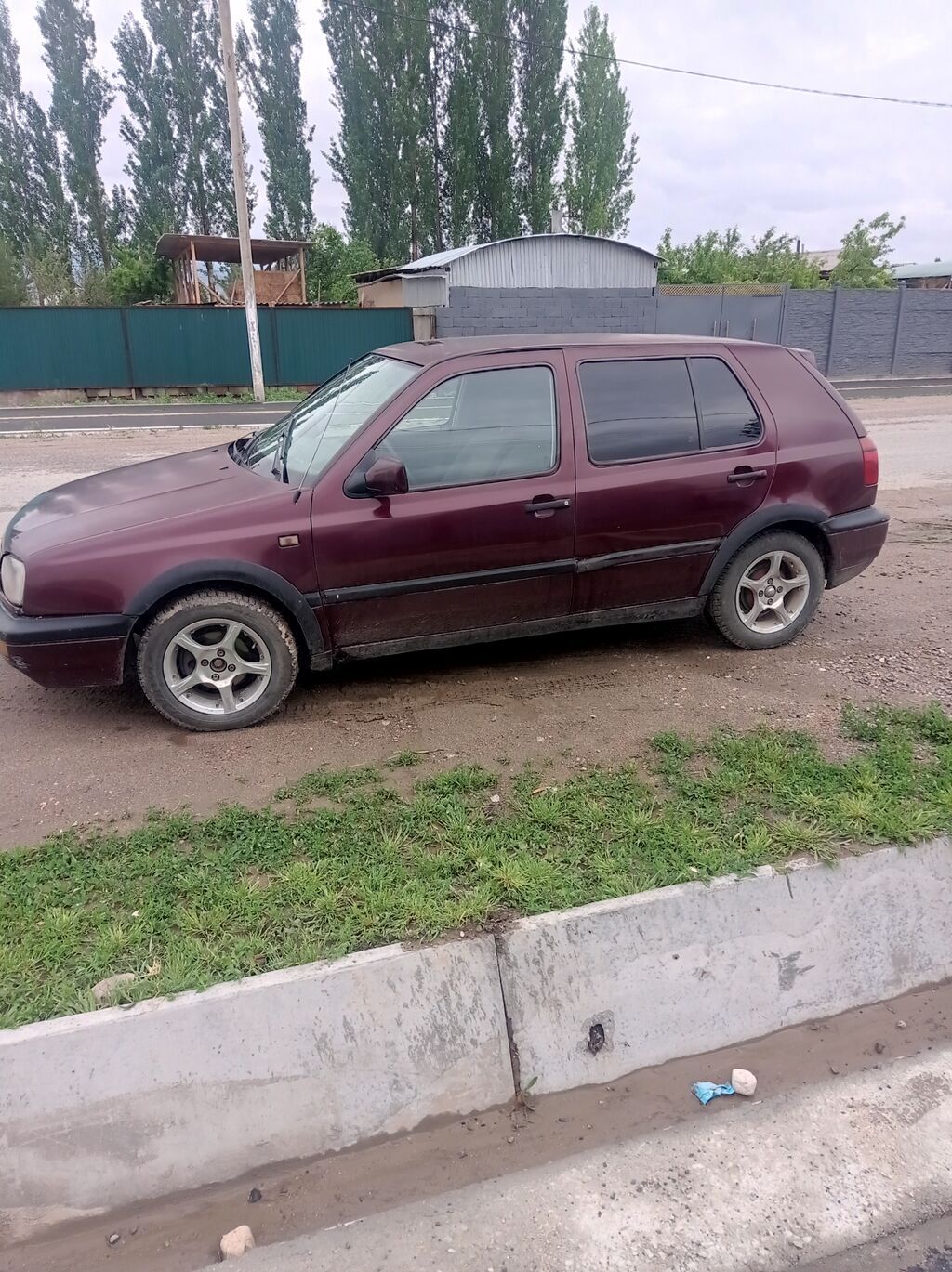 Volkswagen Golf: 1996 г., Механика, Хэтчбэк: фото 1
