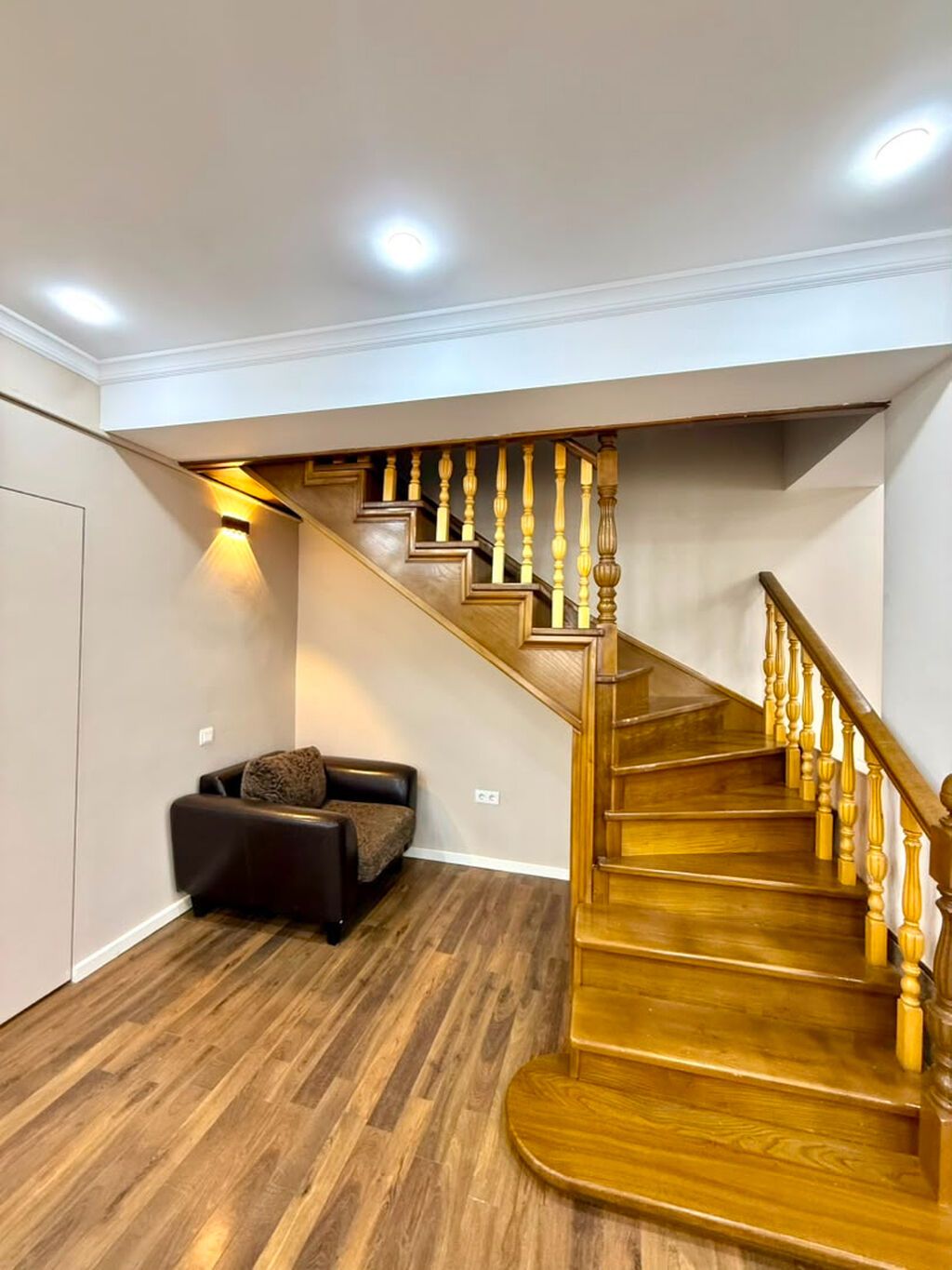 4 комнаты, 125 м², Ак-Кеме (старый аэропорт) Элитка, 5 этаж: фото 6
