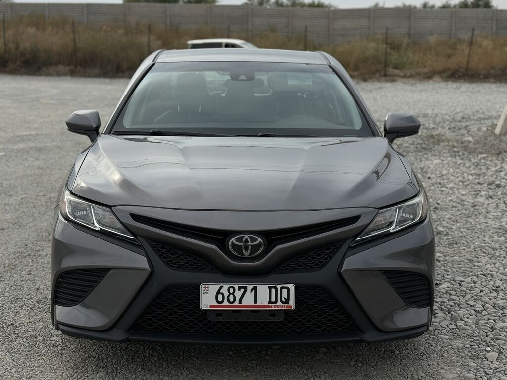 Toyota Camry: 2020 г., 2.5 л, Автомат, Бензин, Седан: фото 1