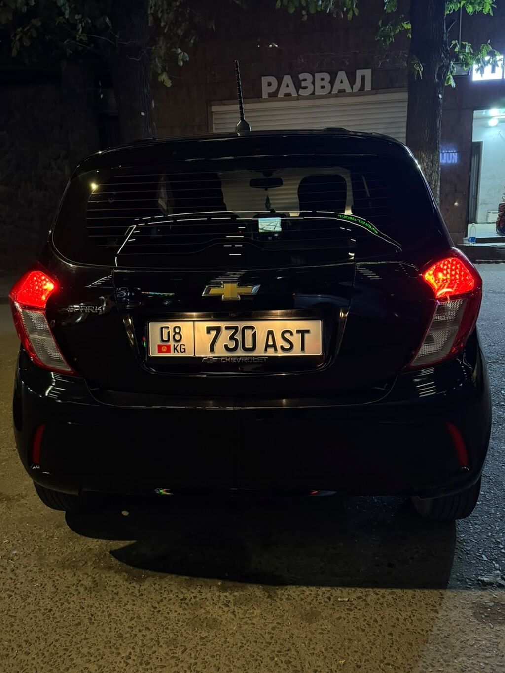 Chevrolet Spark: 2018 г., 1 л, Автомат, Газ, Хэтчбэк: фото 3