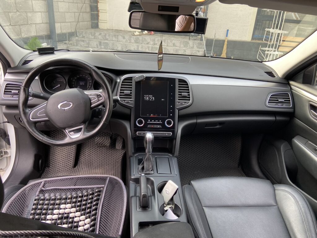Renault SM6: 2019 г., 2 л, Автомат, Газ, Седан: фото 4