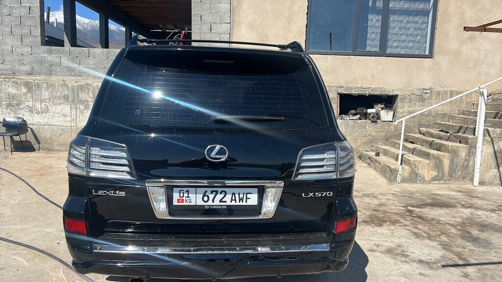 Lexus LX: 2010 г., 5.7 л, Внедорожник: фото 3