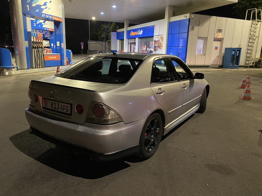 Lexus IS: 2003 г., 2 л, Автомат, Бензин, Седан: фото 4